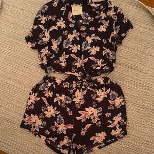 Lucky Brand Floral Patterned Apparel